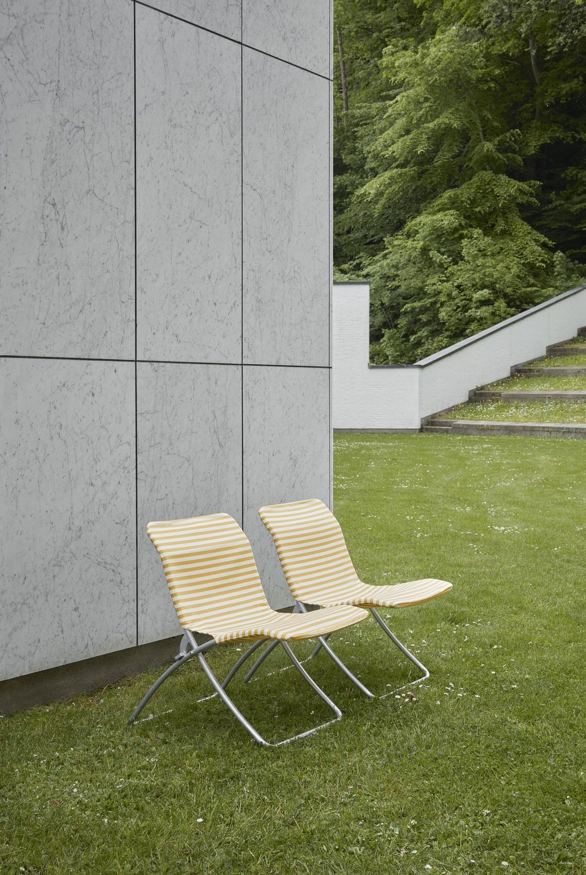 Lise Sunchair - Golden Yellow Stripe Sunchair Skagerak